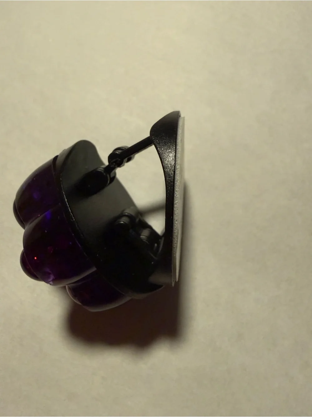 Purple Sparkly Resin Paw Phone Grip - (Pop Socket type)